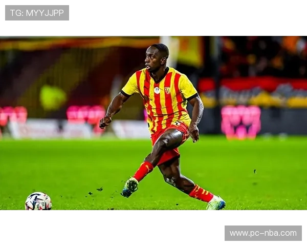 朗斯40分领跑法甲，半程冠军终结巴黎垄断